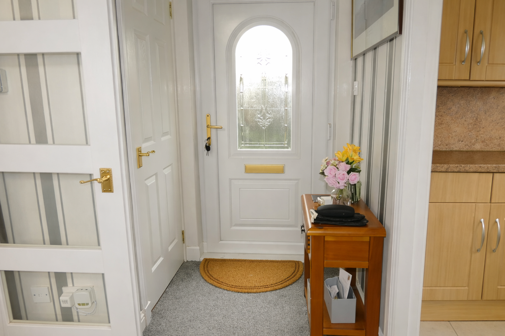 Property photo 2 of 24 Hall