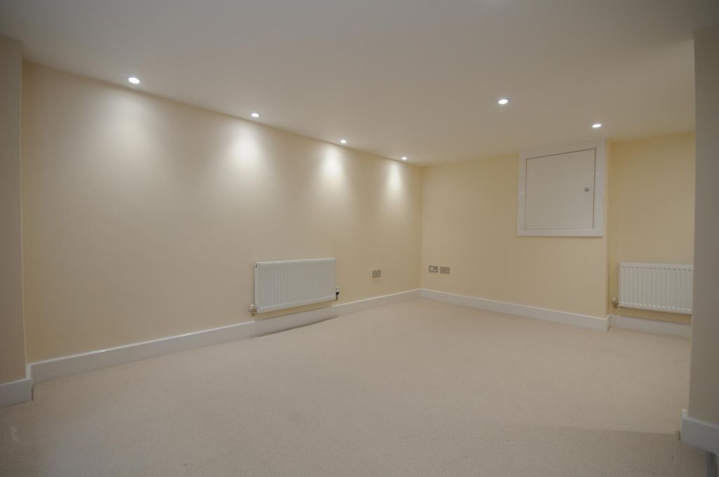 Property photo 3 of 12 Generic Or Other Spaces