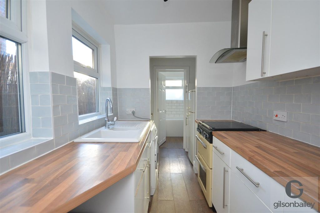 Property photo 2 of 12 Dsc_1868.Jpg