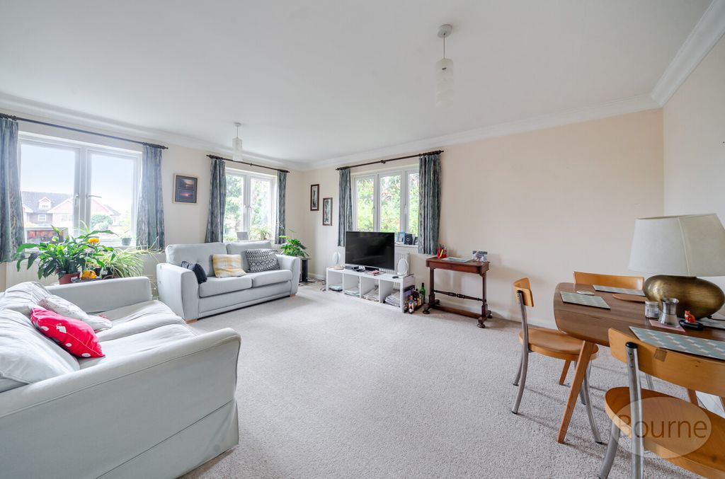 Property photo 2 of 21 2E45466B-Ef06-46A...