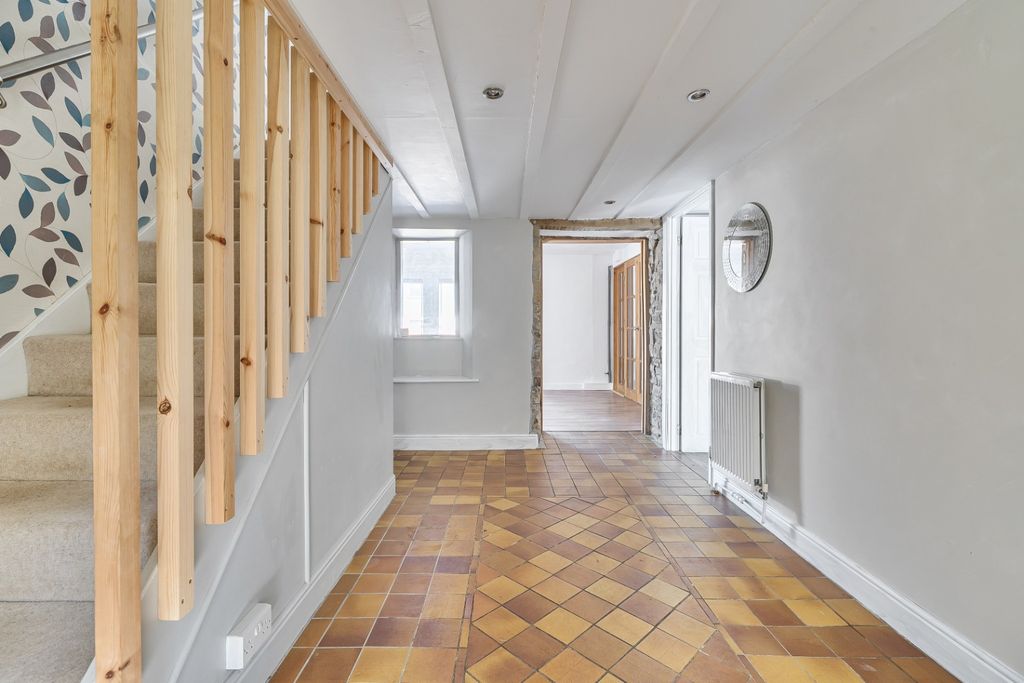 Property photo 3 of 14 5368014
