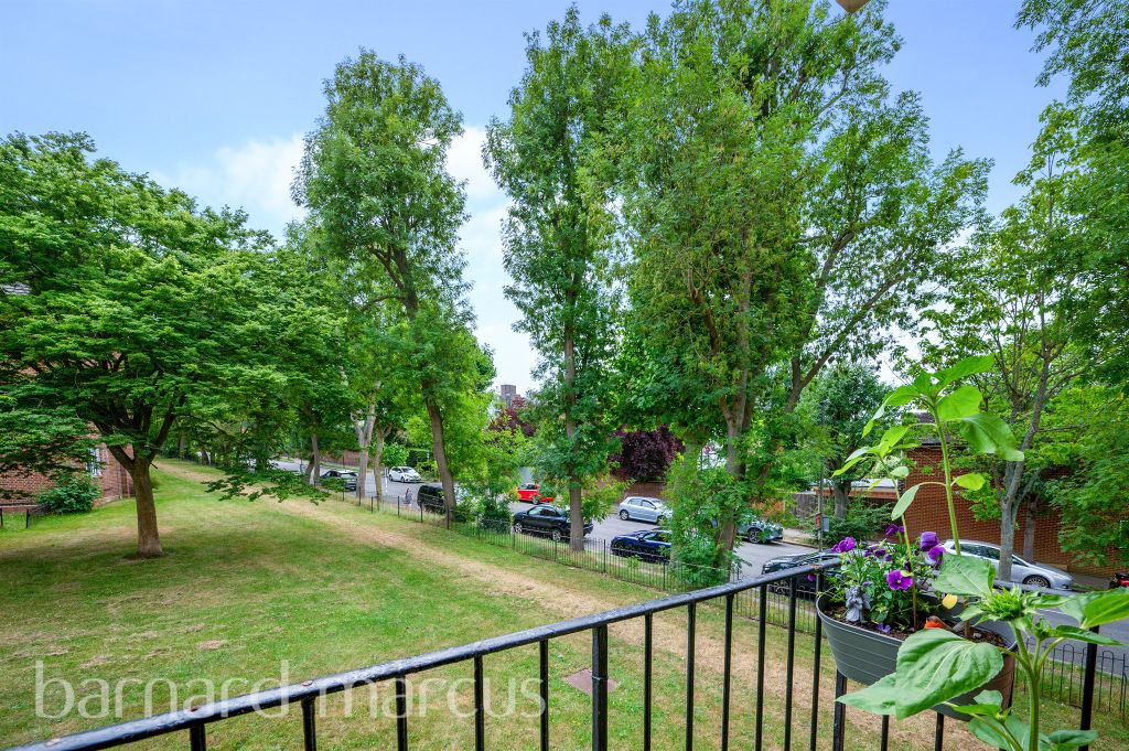 Property photo 3 of 12
