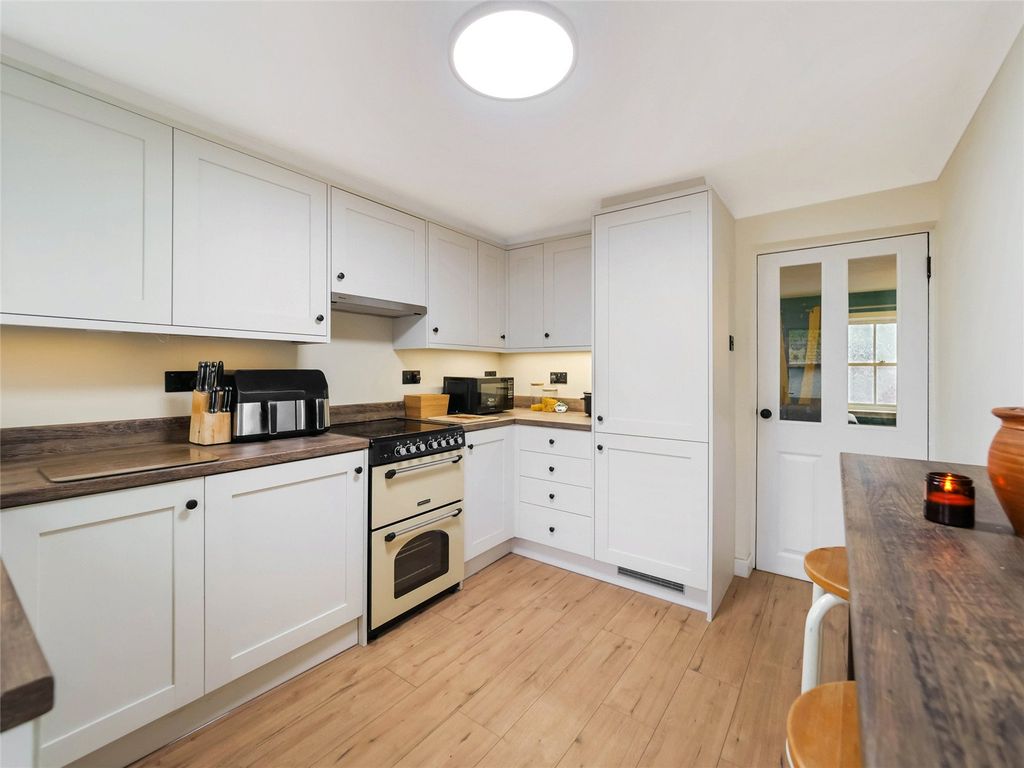 Property photo 3 of 14 Picture No. 19