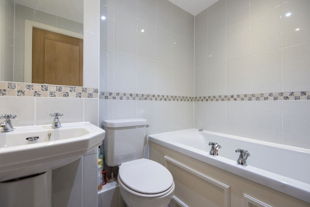 Additional image 12 of 2 bed flat for saleCharter Quay, Kingston Upon Thames KT1