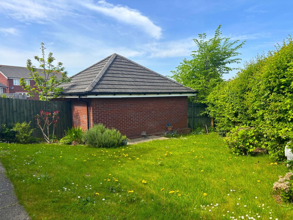 Property photo 2 of 14