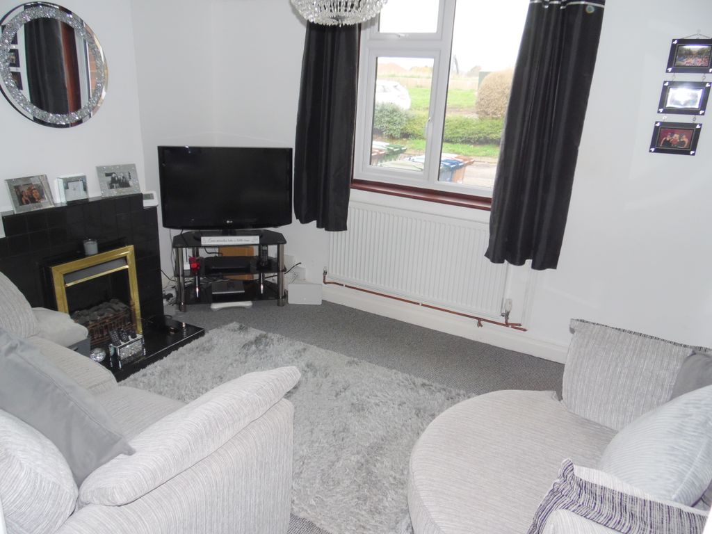 Property photo 2 of 25 Lounge