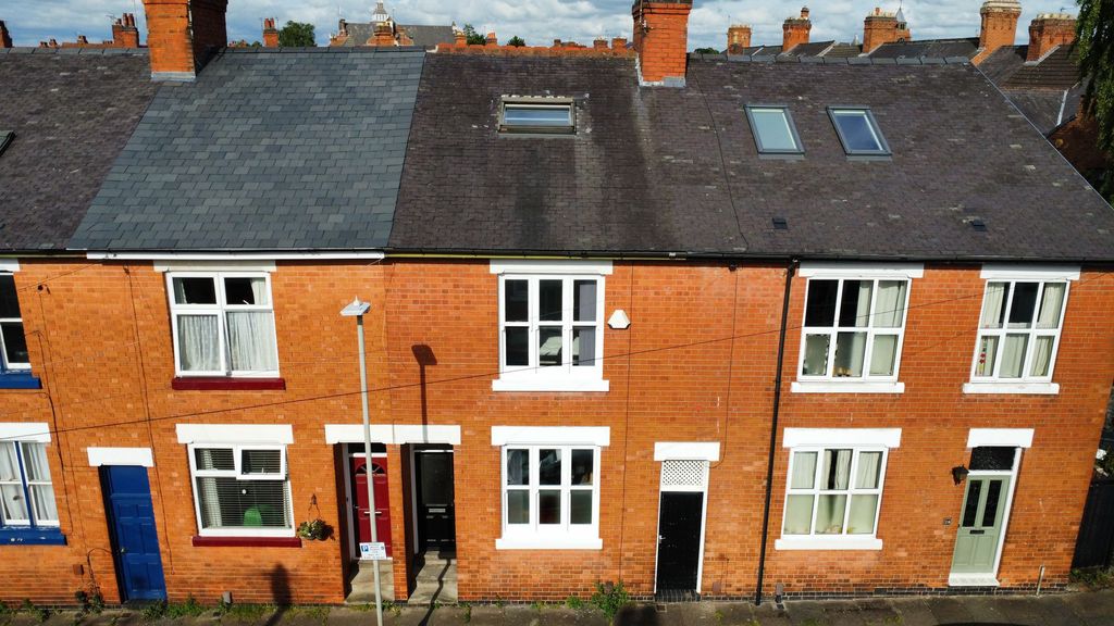 Property photo 1 of 34