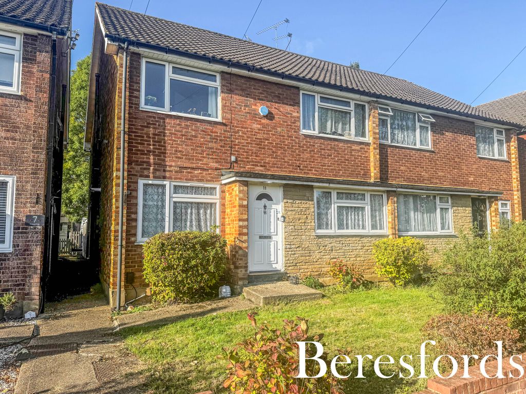 Property photo 1 of 11 Front