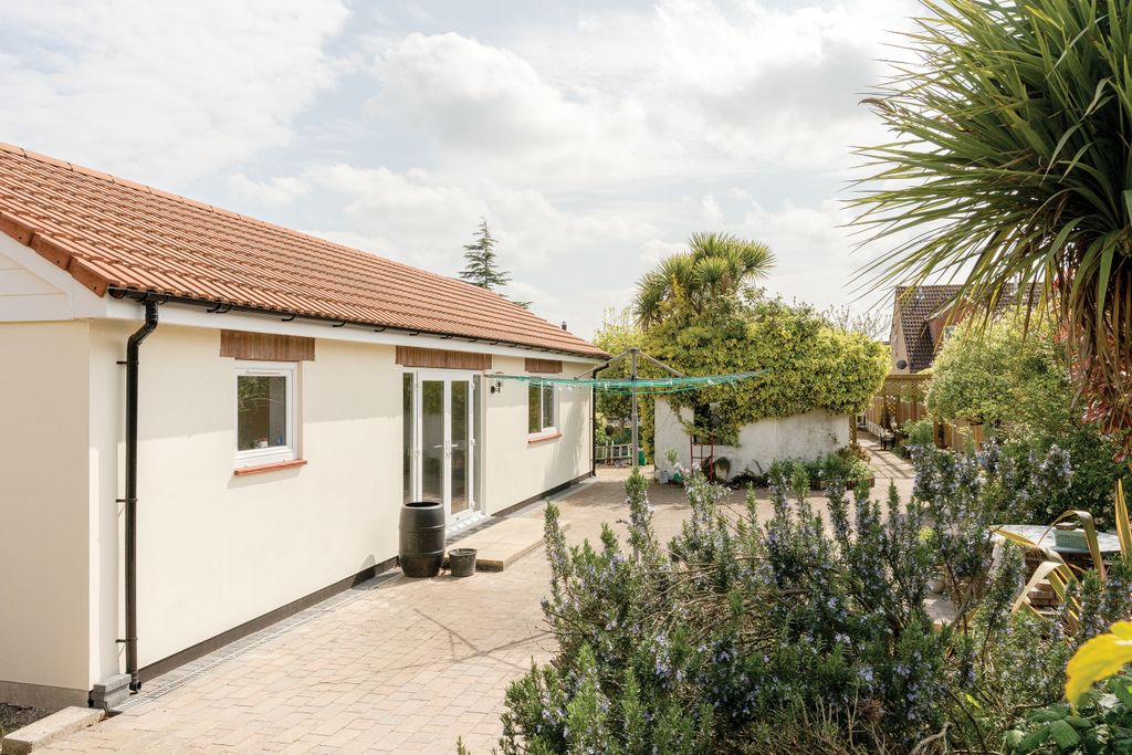 Property photo 3 of 42 29