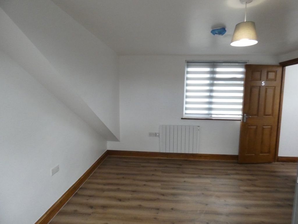 Property photo 2 of 3