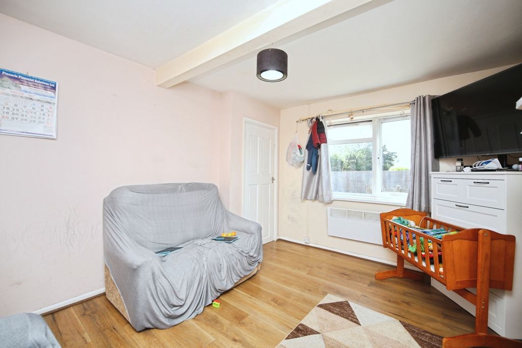 Property photo 3 of 14 Photo