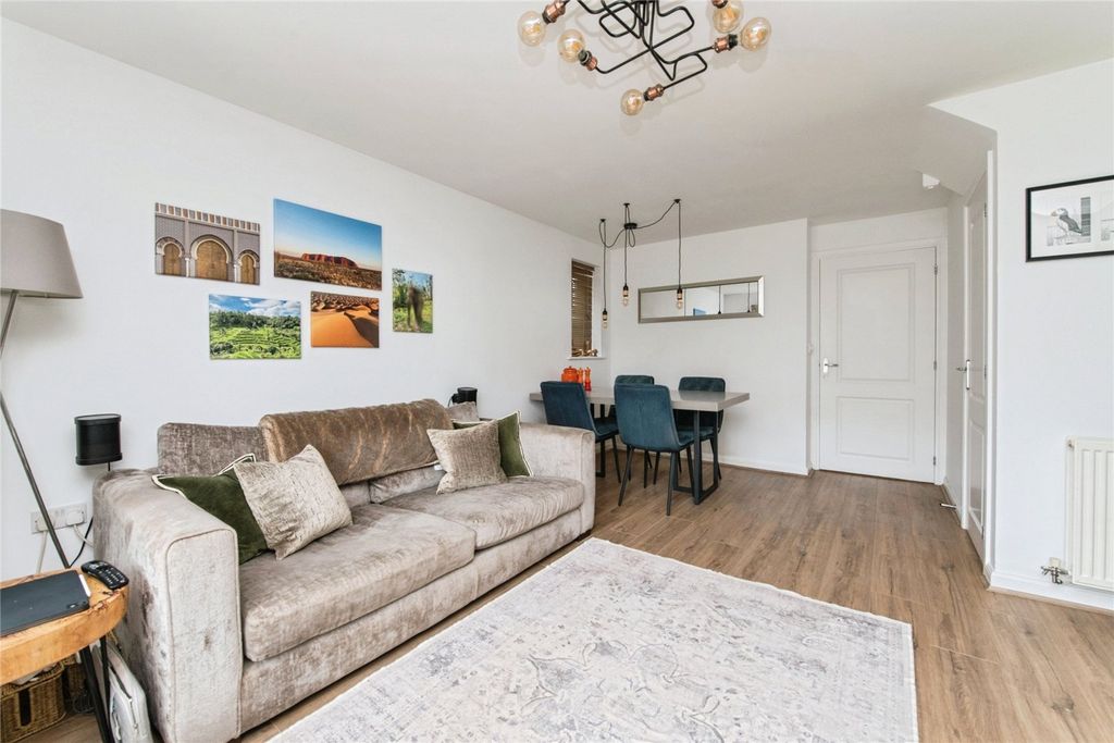 Property photo 3 of 18 Picture No. 06