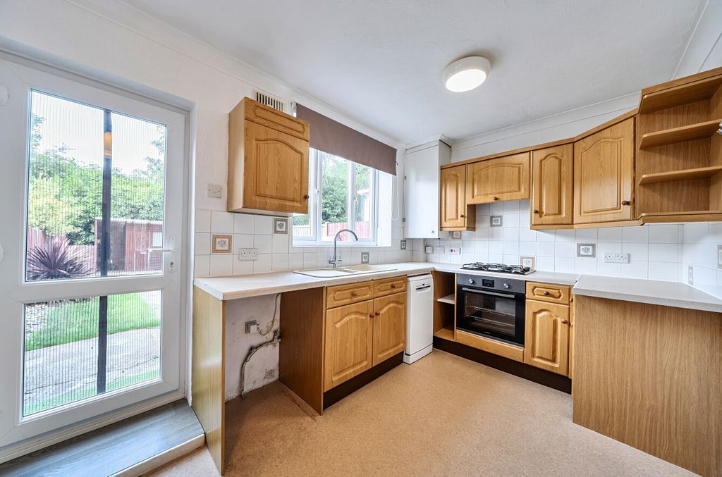 Property photo 3 of 19 5432225