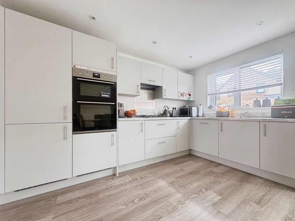 Property photo 3 of 14 Pbox-Img.Jpg