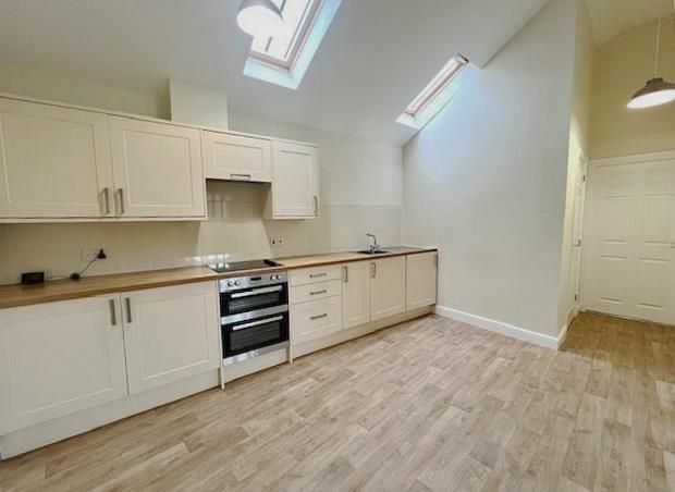 Property photo 2 of 7 Kitchen.Jpg