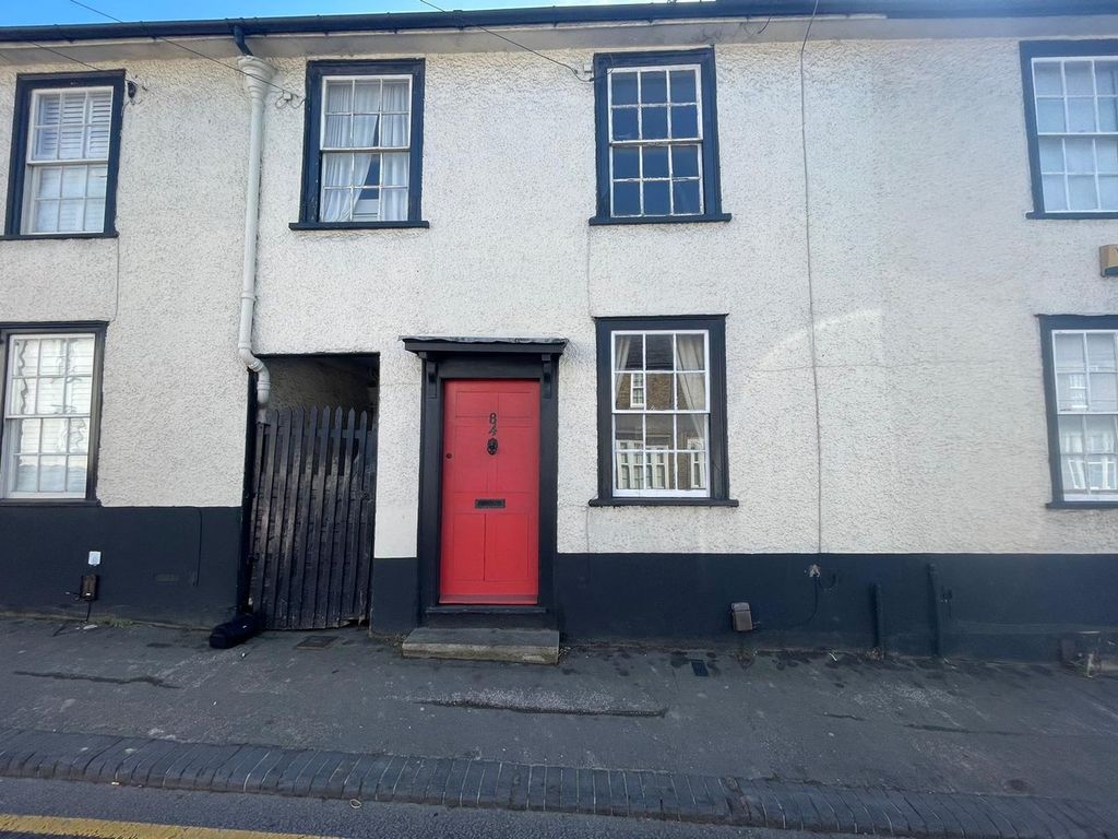 Property photo 1 of 8