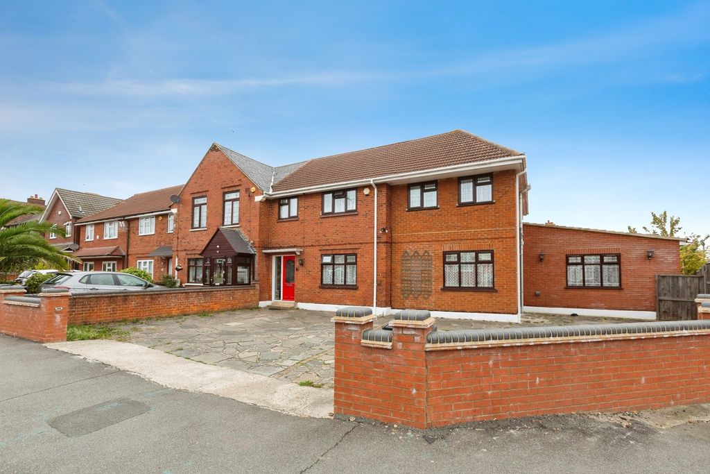 Property photo 1 of 27 Photo