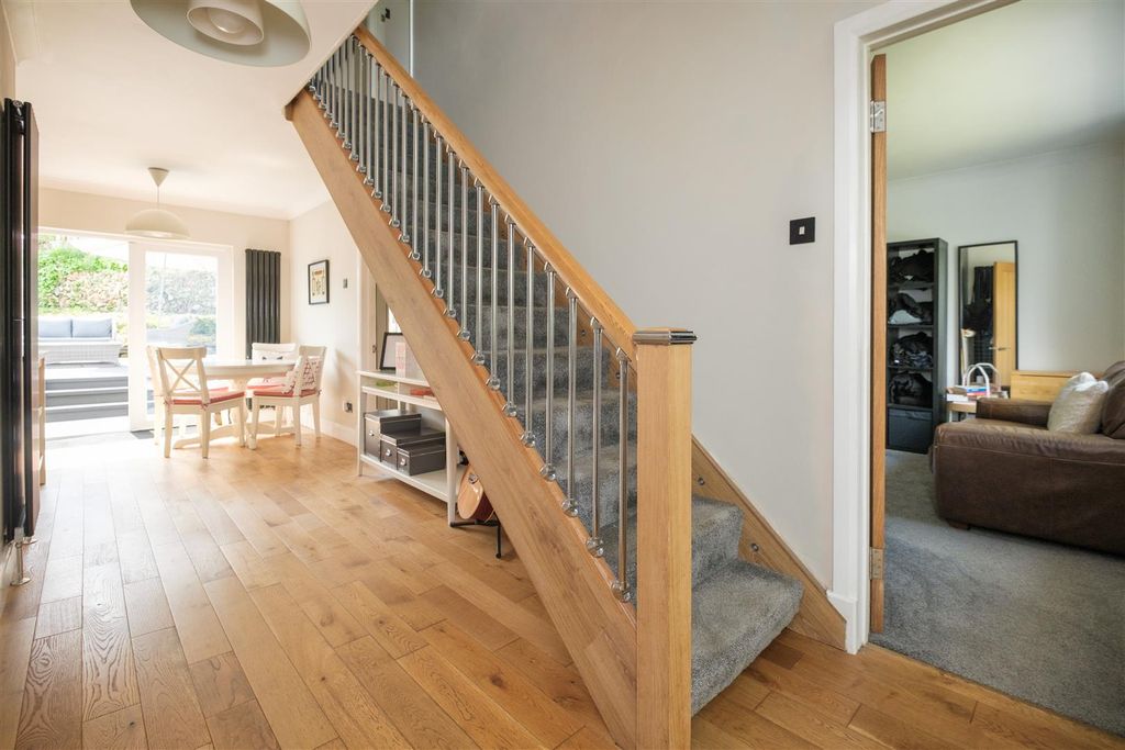 Property photo 3 of 21 Parry 18 Barton Close Landrake-1.Jpg