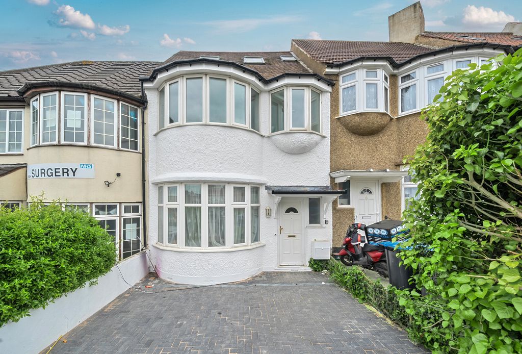 Property photo 2 of 15 38-681A2F1d39B6d-...