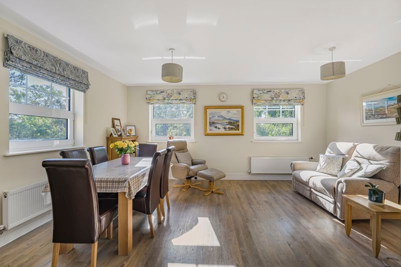 Property photo 2 of 10 Photo 9