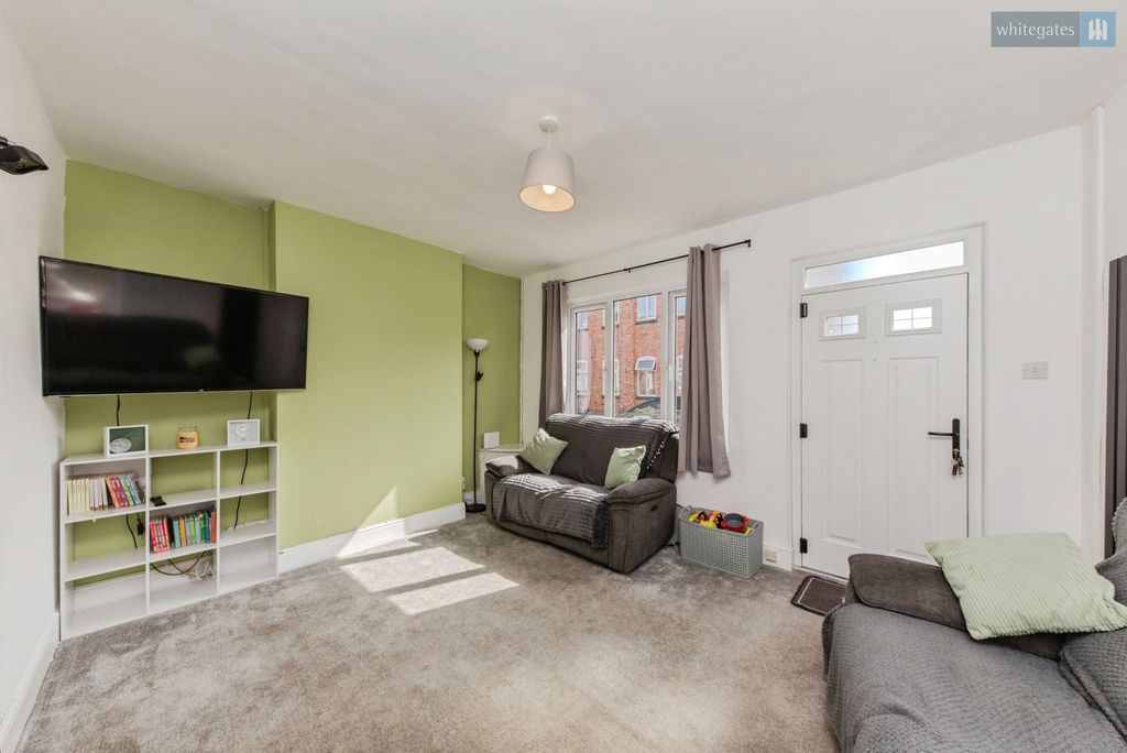 Property photo 3 of 21 Pbox-Img.Jpg