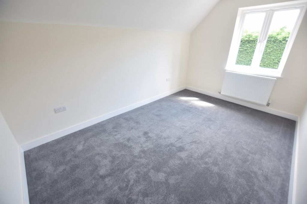 Property photo 3 of 10 70B Bedroom 2.Jpg