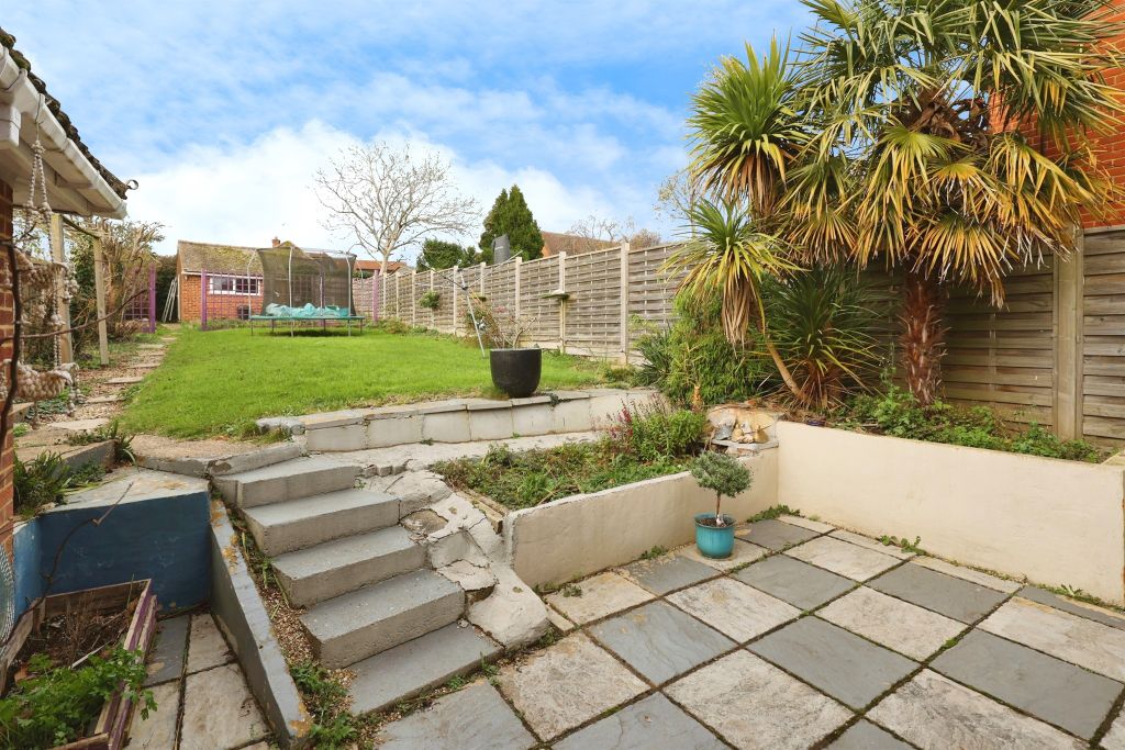 Property photo 2 of 18