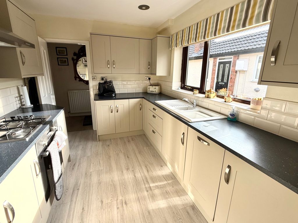 Property photo 3 of 13 Img_5143