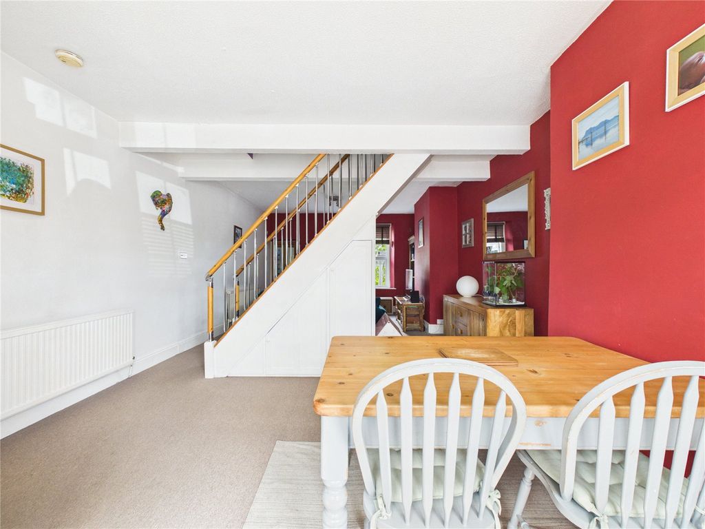 Property photo 2 of 17 Picture No. 04
