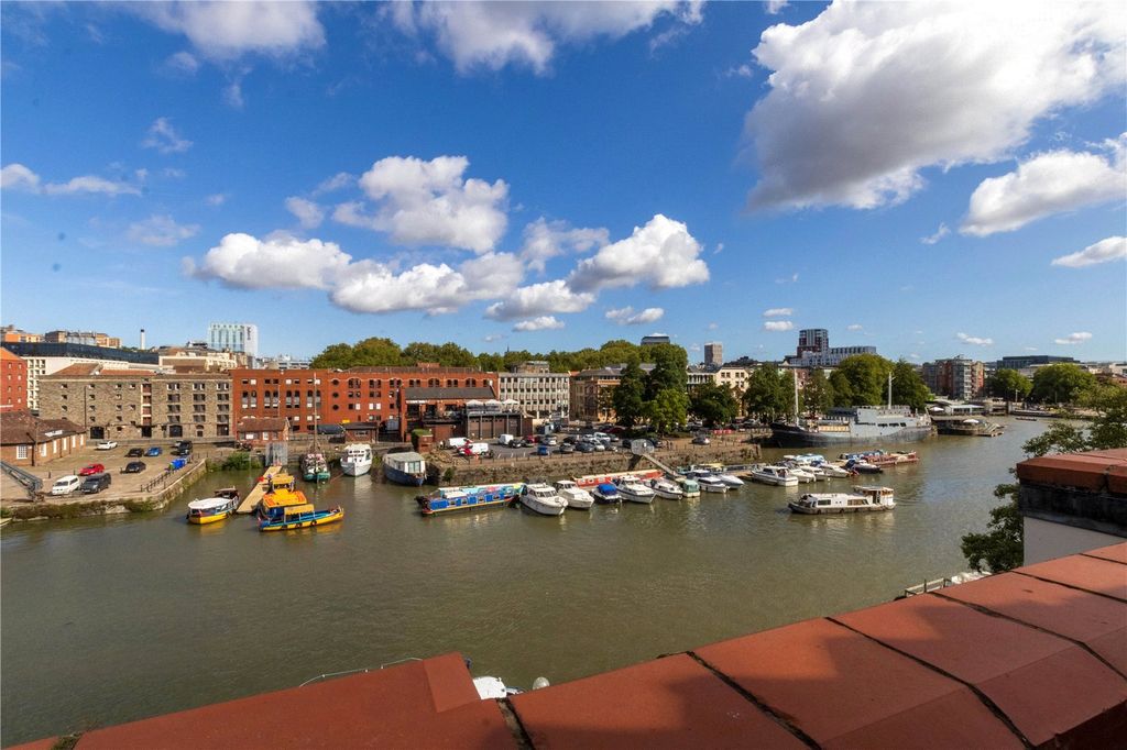 Property photo 3 of 21 Picture No. 03