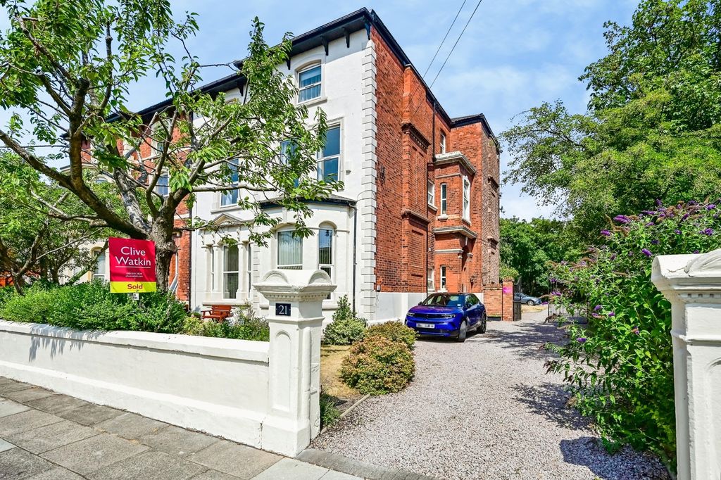 Property photo 1 of 19 Pbox-Img.Jpg