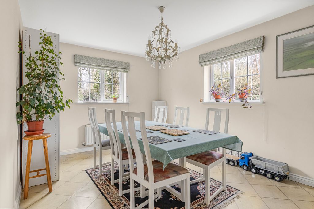 Property photo 3 of 30 2771680