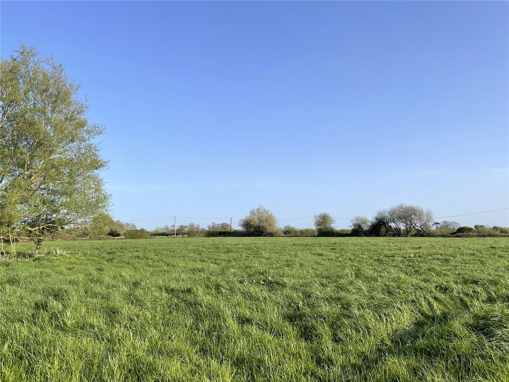 Property photo 2 of 14 Picture No. 02