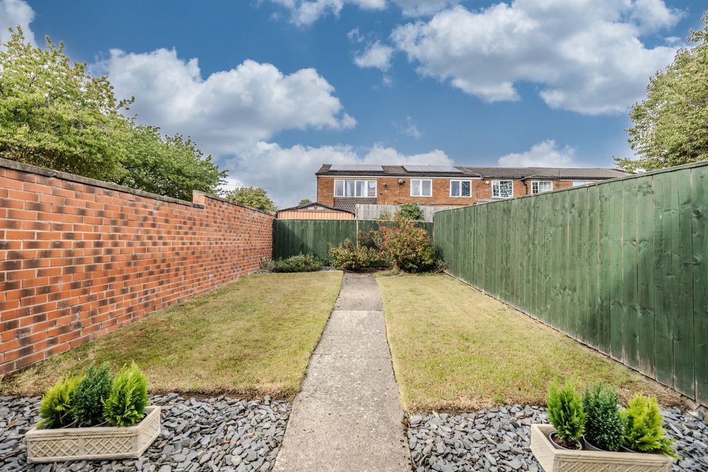 Property photo 2 of 16 B.Gar