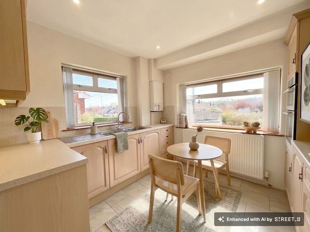 Property photo 3 of 25