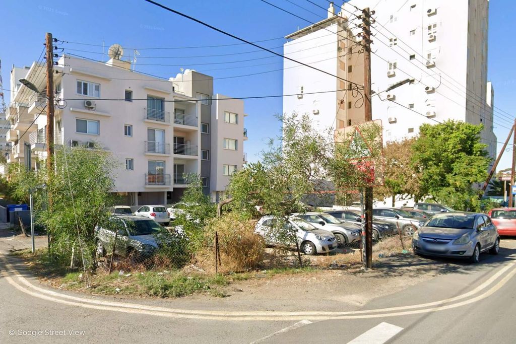 Property photo 3 of 6