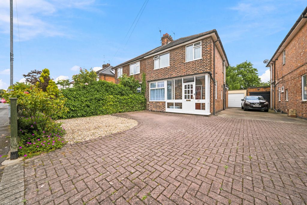 Property photo 2 of 36