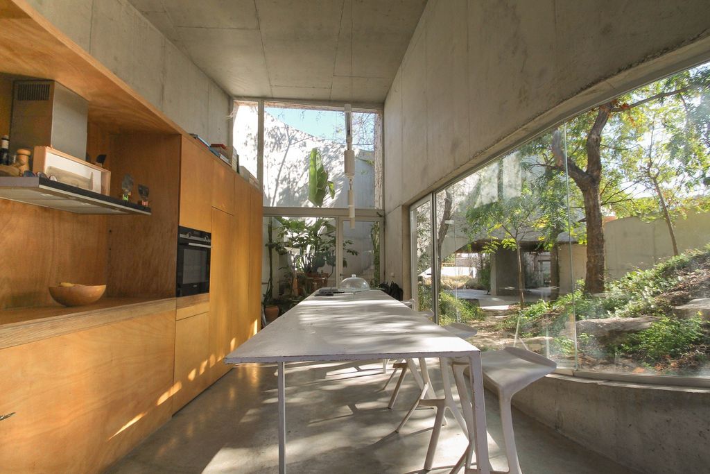 Property photo 1 of 50