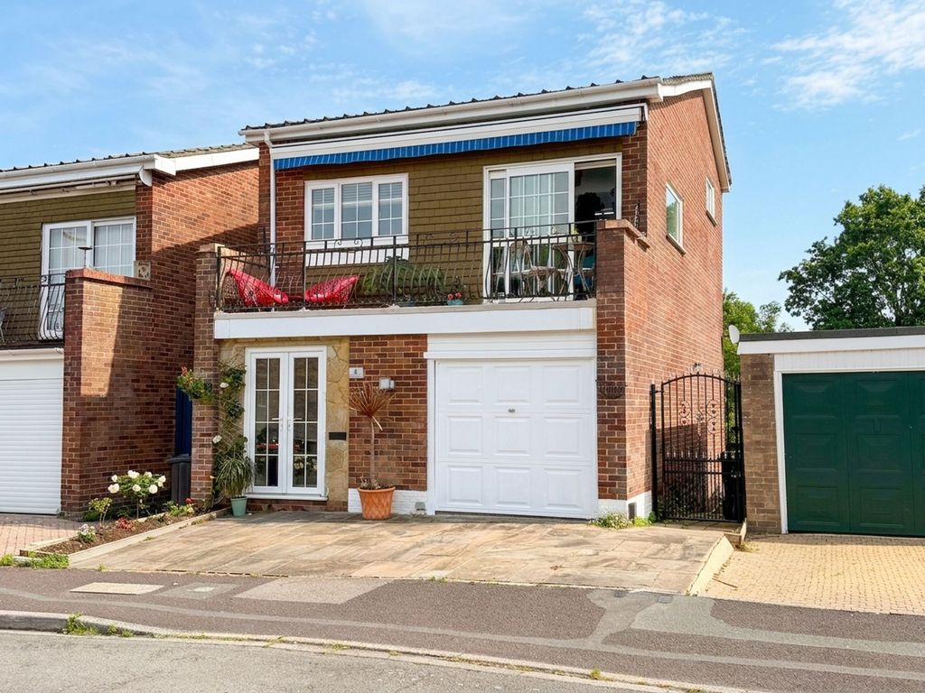 Property photo 1 of 26