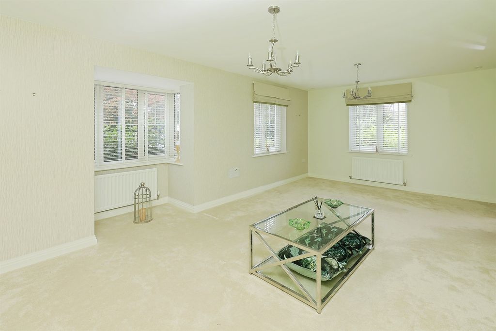 Property photo 3 of 20