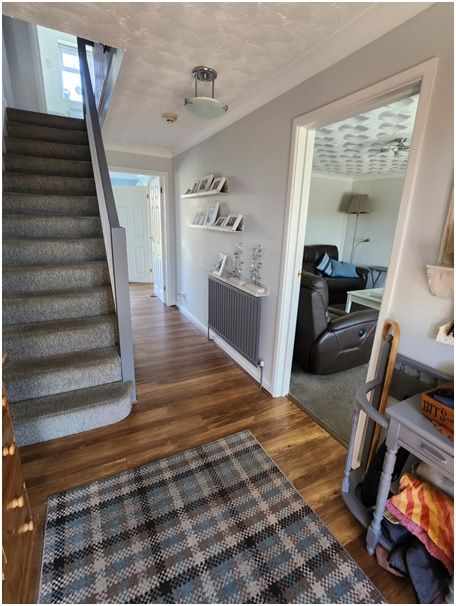 Property photo 3 of 26 Entrance Hall