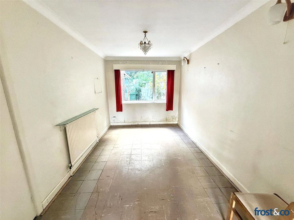 Property photo 3 of 15 Dining Room