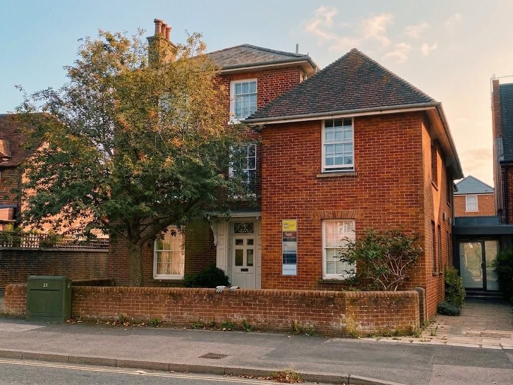 Property photo 1 of 6