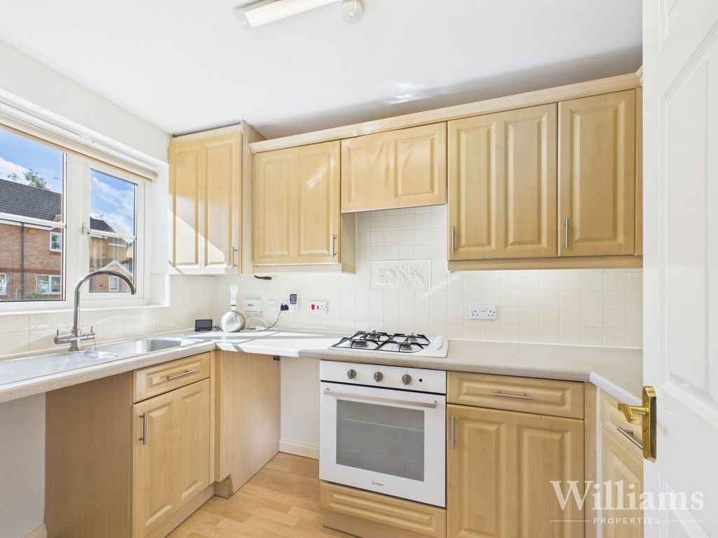 Property photo 2 of 11