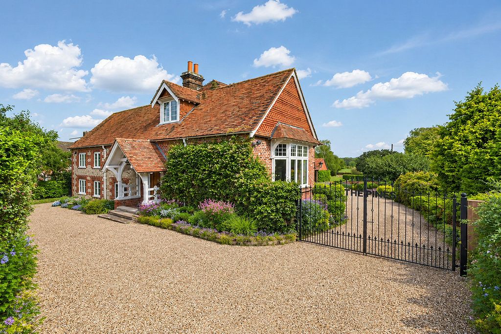 Property photo 2 of 42