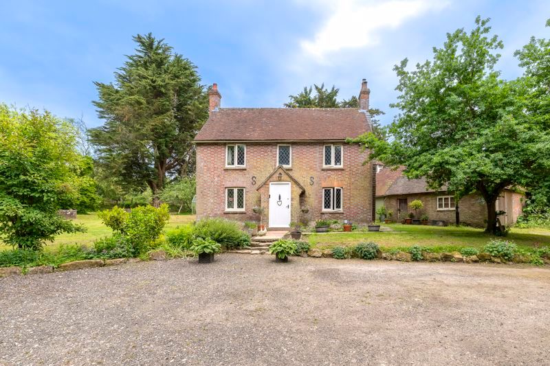 Property photo 1 of 37 Photo 36