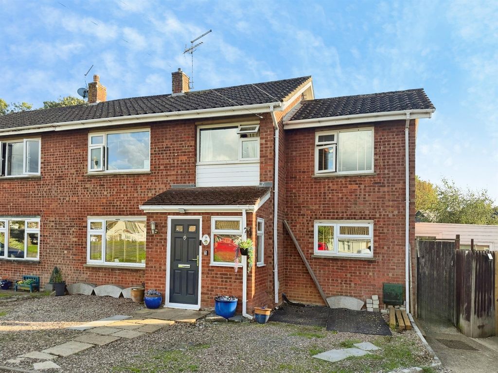 Property photo 1 of 18