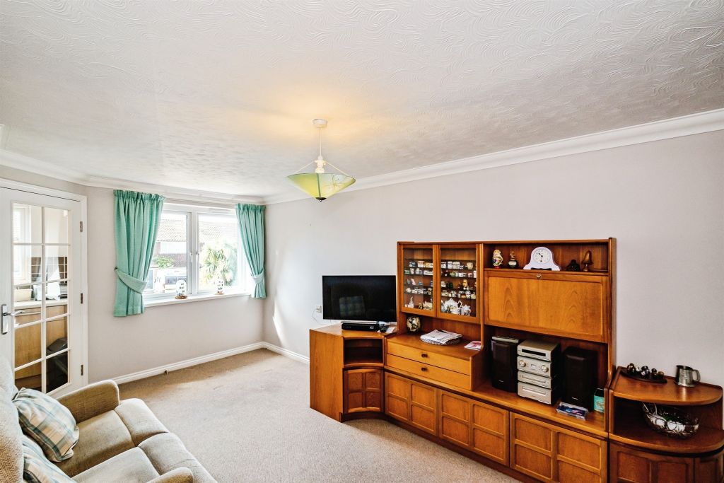 Property photo 3 of 14