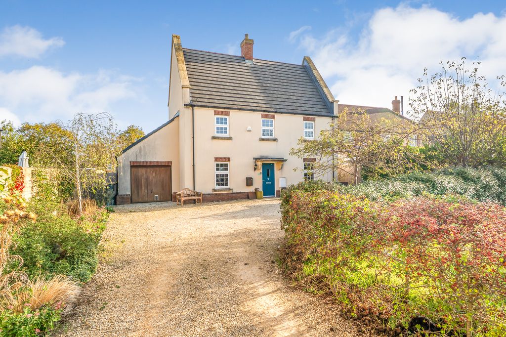 Property photo 1 of 13 152616427