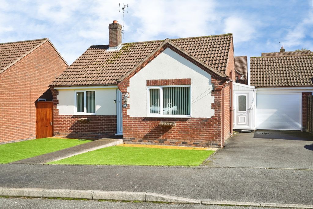 Property photo 1 of 17 Pbox-Img.Jpg